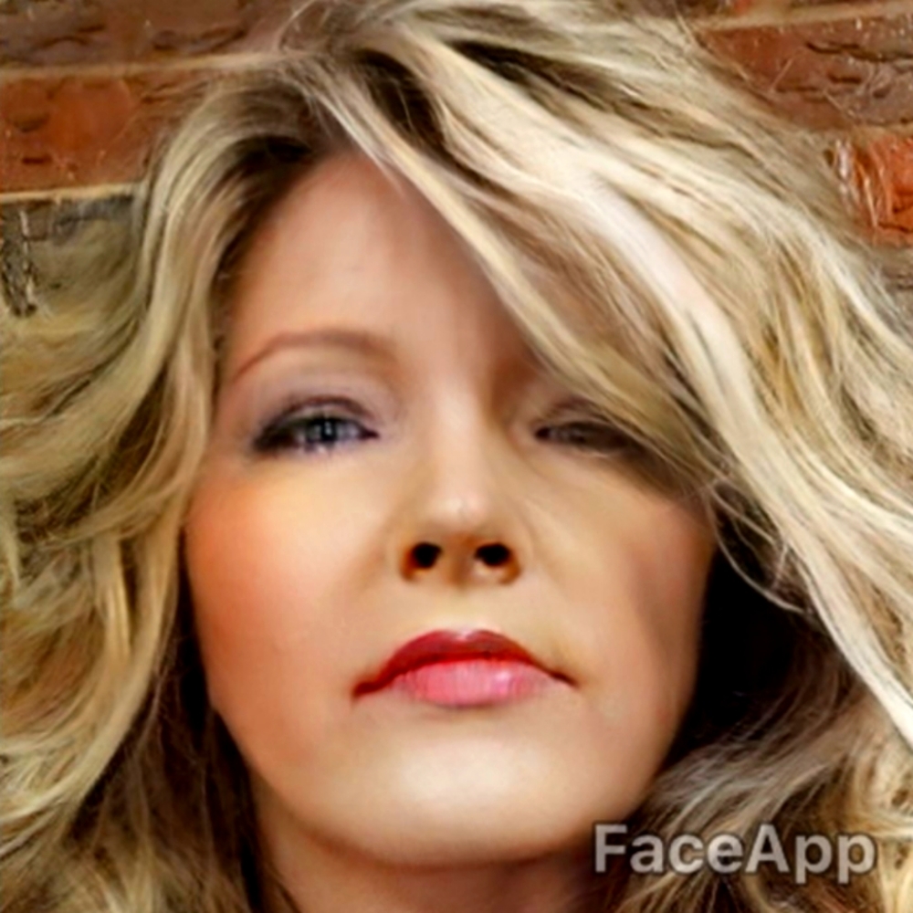 Meet your Posher, Dana